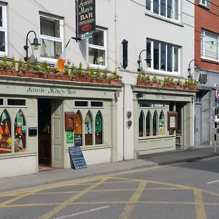 Annie May's Bar,